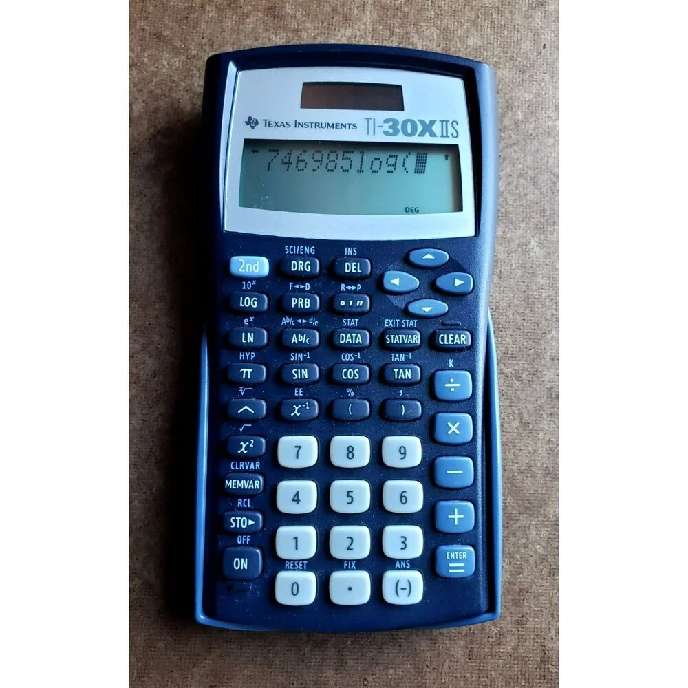 Texas Instruments TI-30X IIS SCIENTIFIC SOLAR CALCULATOR W/ Cover Tested Working